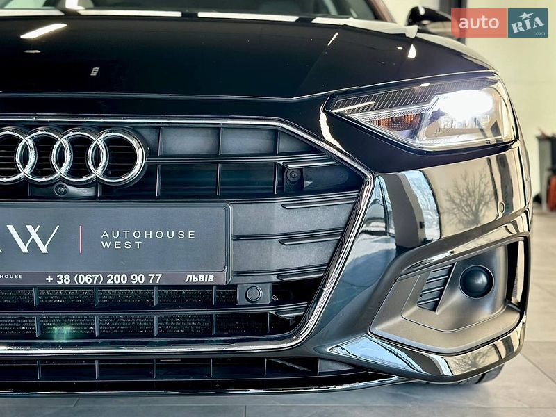 Седан Audi A4 2021 в Львове