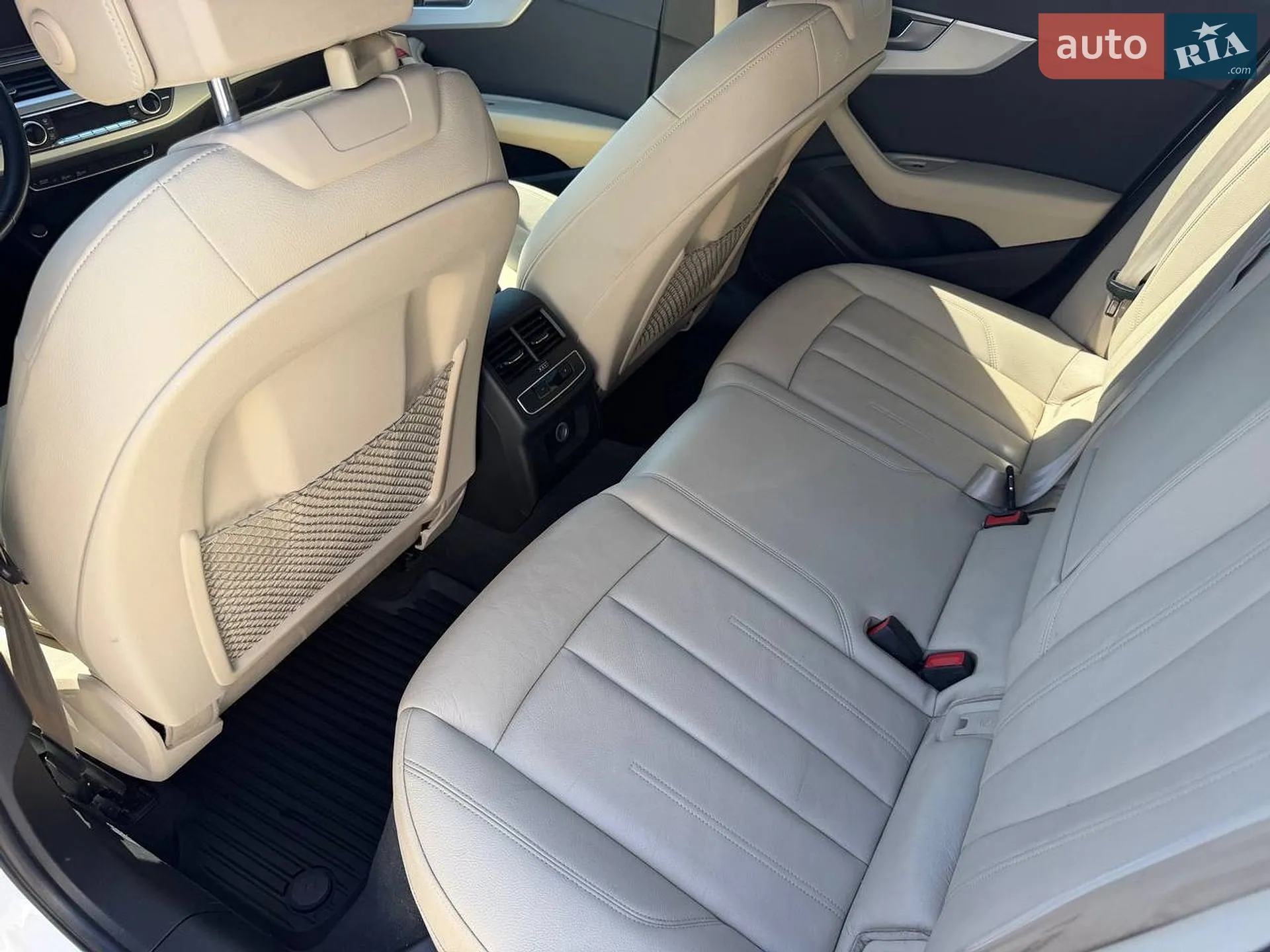 2016 Audi A4 - мініатюра 19