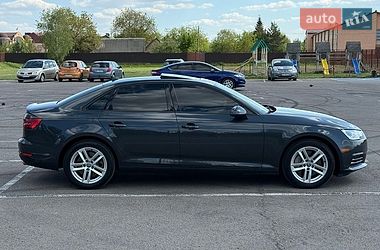 Седан Audi A4 2017 в Луцке