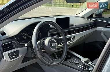 Седан Audi A4 2017 в Луцке