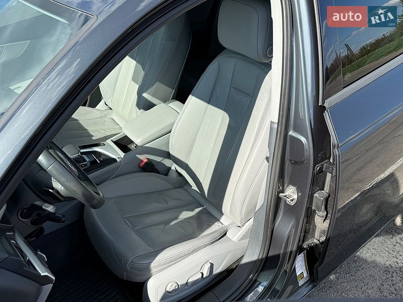 Седан Audi A4 2017 в Луцке
