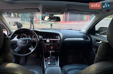 Седан Audi A4 2013 в Ровно
