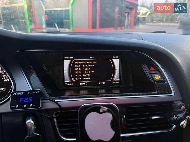 Седан Audi A4 2013 в Ровно