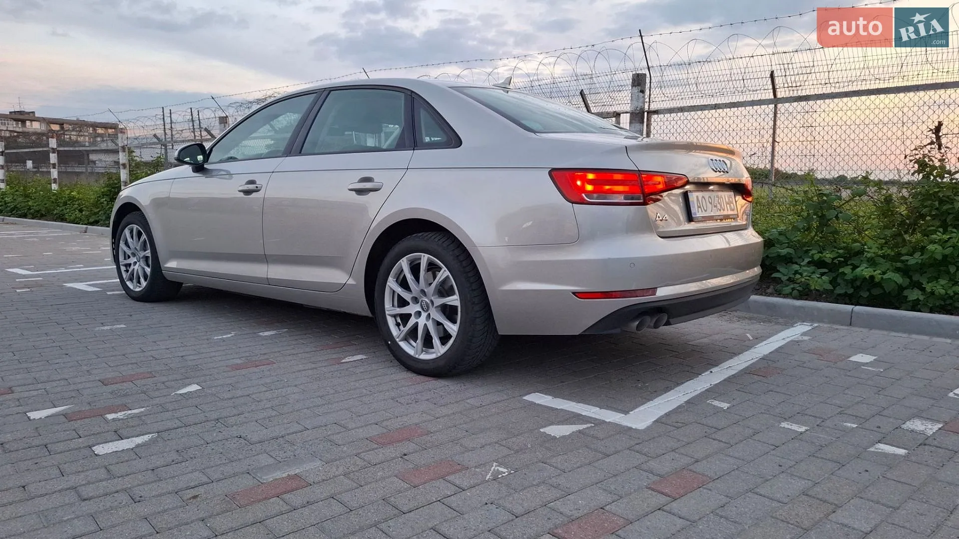 2016 Audi A4 - мініатюра 18