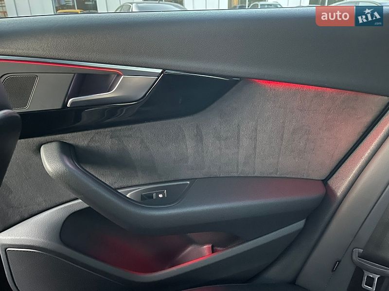 Універсал Audi A4 2016 в Києві