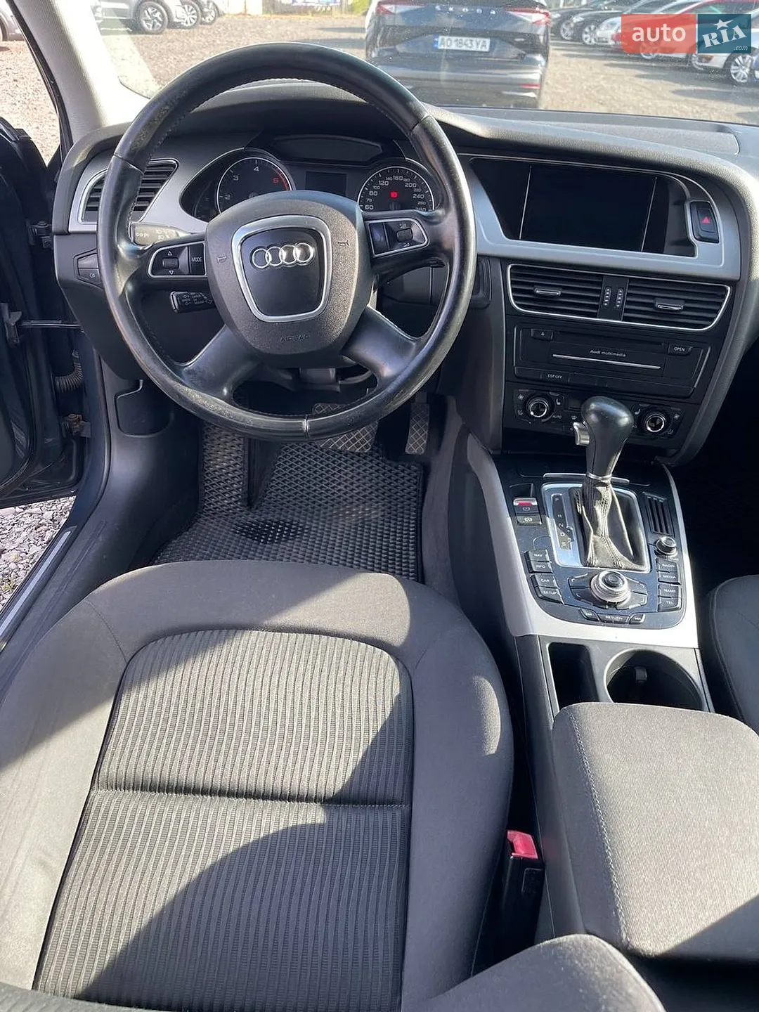 2010 Audi A4 - мініатюра 10