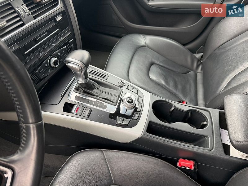 Седан Audi A4 2015 в Хмельницком