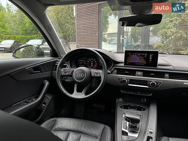 Седан Audi A4 2017 в Львове