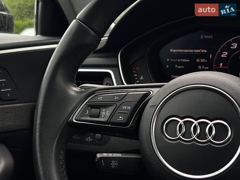 Седан Audi A4 2017 в Львове