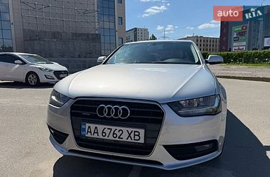 Седан Audi A4 2012 в Киеве