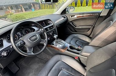 Седан Audi A4 2014 в Львове