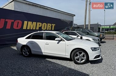 Седан Audi A4 2013 в Стрые