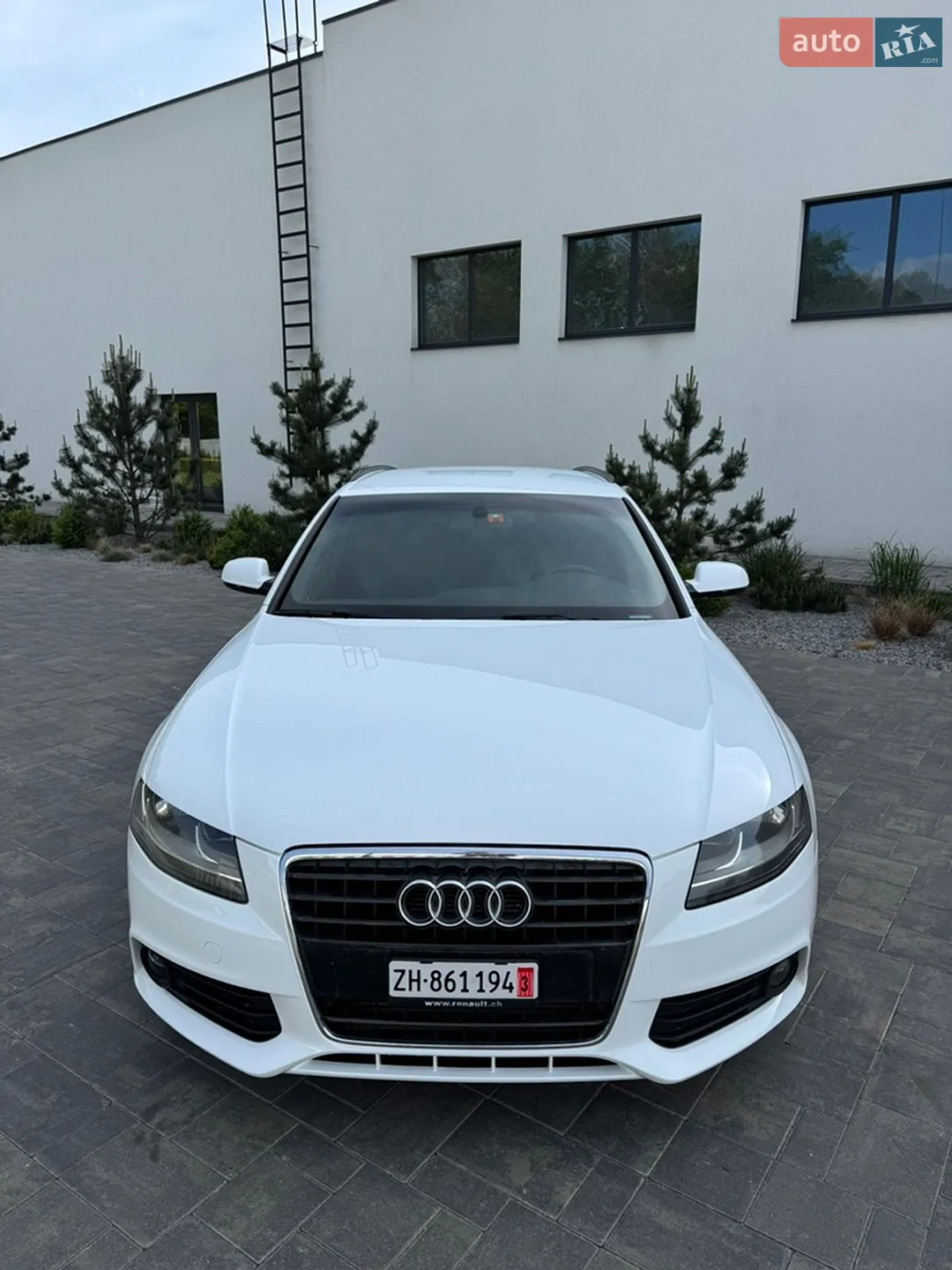 2011 Audi A4 - мініатюра 2