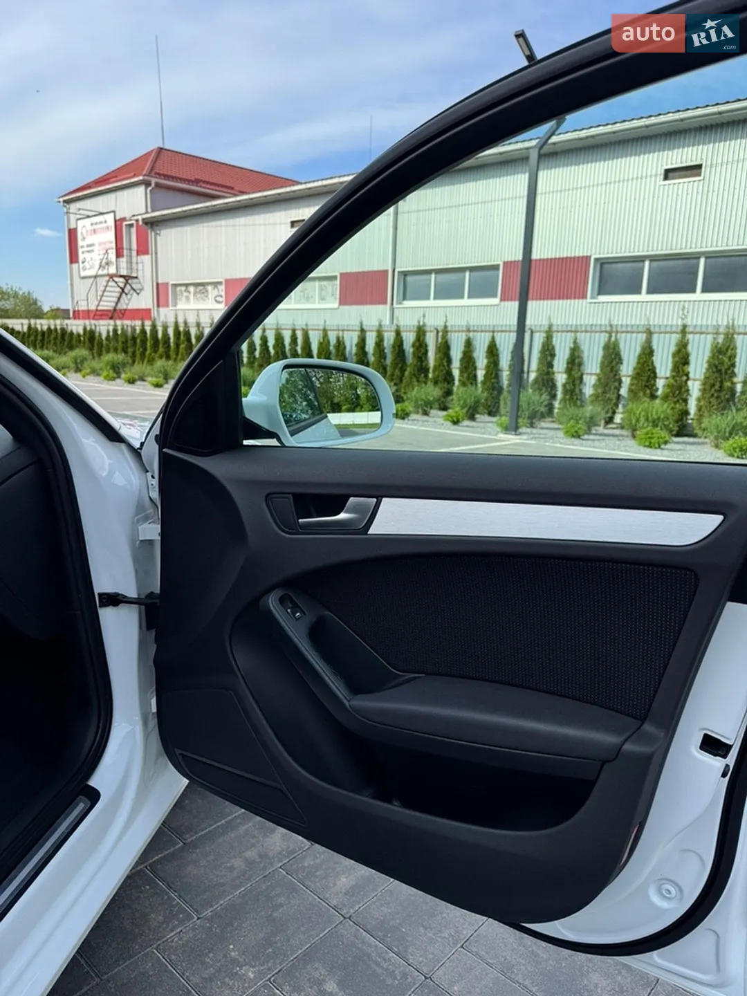 2011 Audi A4 - мініатюра 17