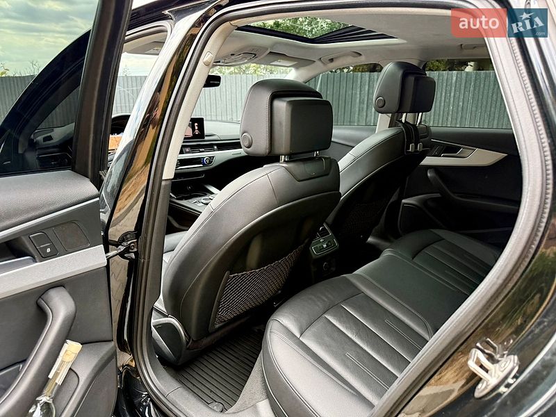 Седан Audi A4 2016 в Ужгороде