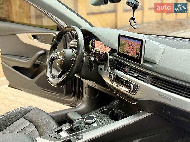Седан Audi A4 2016 в Ужгороде