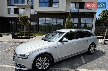 Универсал Audi A4 2012 в Ужгороде