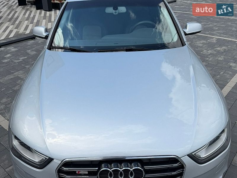 Универсал Audi A4 2012 в Ужгороде