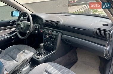 Седан Audi A4 1997 в Львове