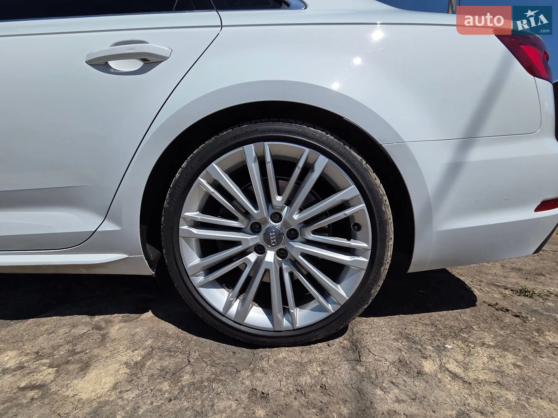 2016 Audi A4 - мініатюра 21