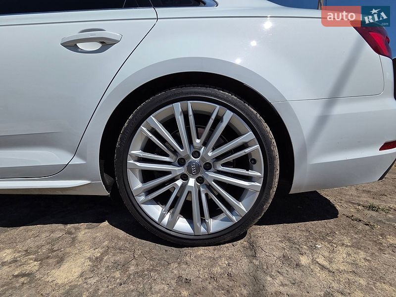 Седан Audi A4 2016 в Києві