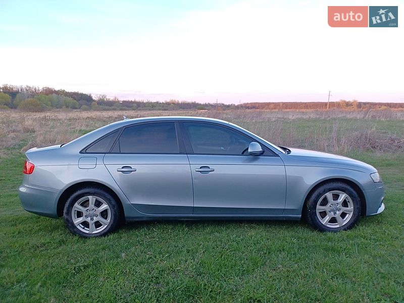 Седан Audi A4 2008 в Чернигове