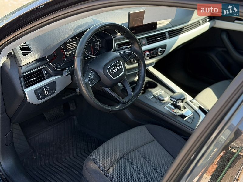 Универсал Audi A4 2017 в Житомире