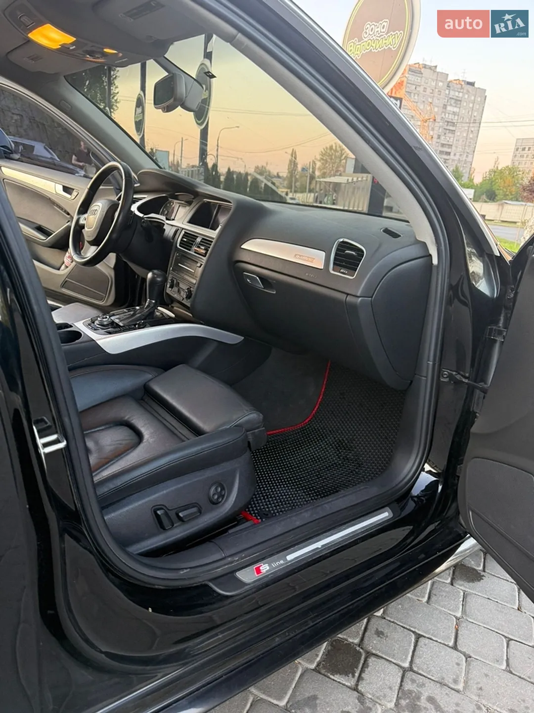 2011 Audi A4 - мініатюра 13