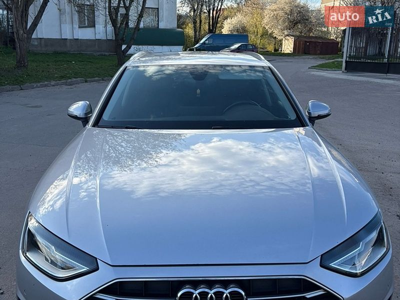 Audi A4 2019