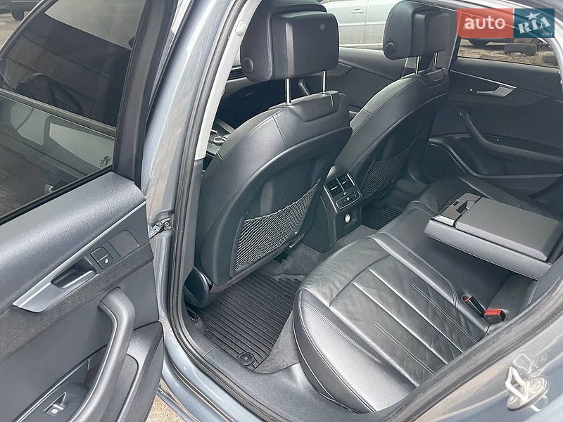Седан Audi A4 2016 в Харькове