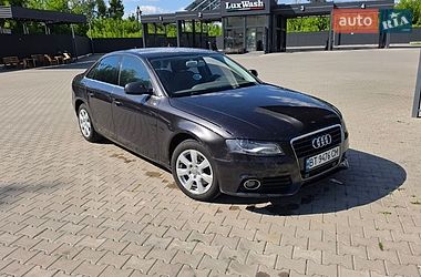 Седан Audi A4 2011 в Черновцах