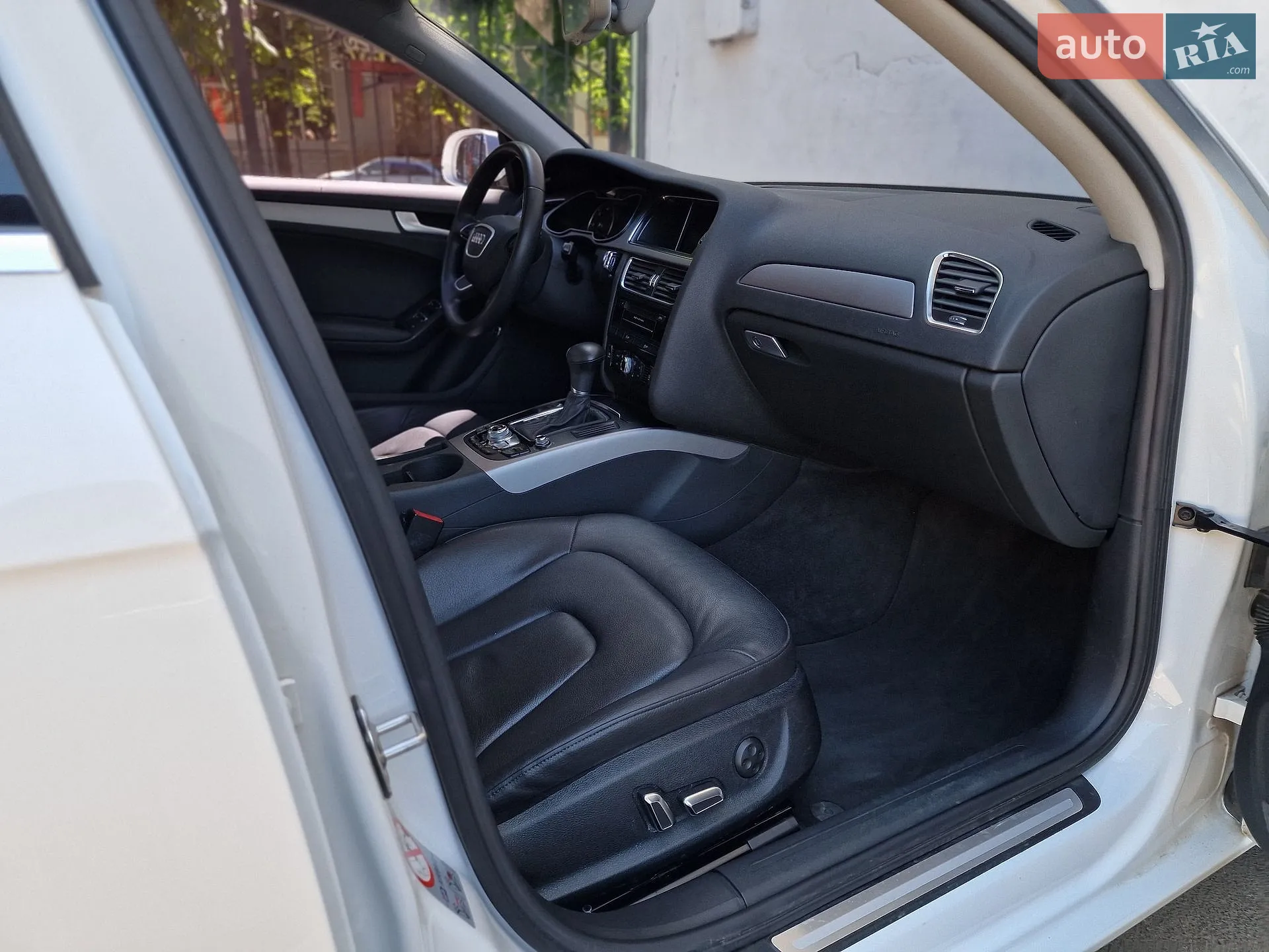 2013 Audi A4 - мініатюра 45