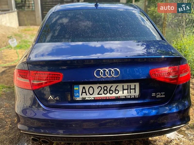 Седан Audi A4 2012 в Виноградове