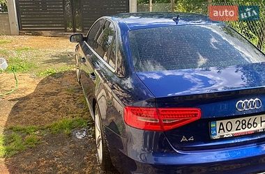 Седан Audi A4 2012 в Виноградові