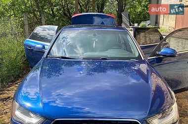 Седан Audi A4 2012 в Виноградове