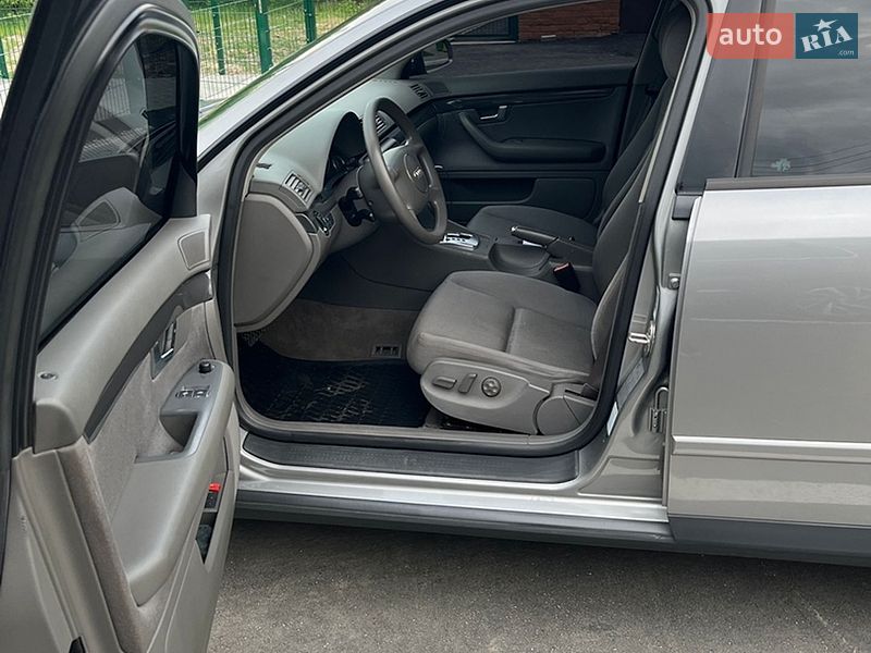 Седан Audi A4 2003 в Киеве
