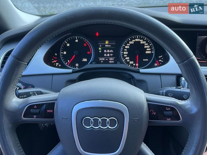 Седан Audi A4 2011 в Сторожинці