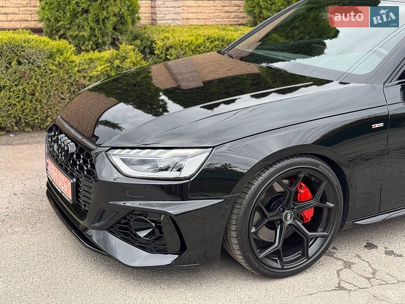 Седан Audi A4 2021 в Виннице