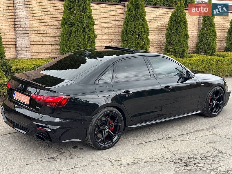 Седан Audi A4 2021 в Виннице