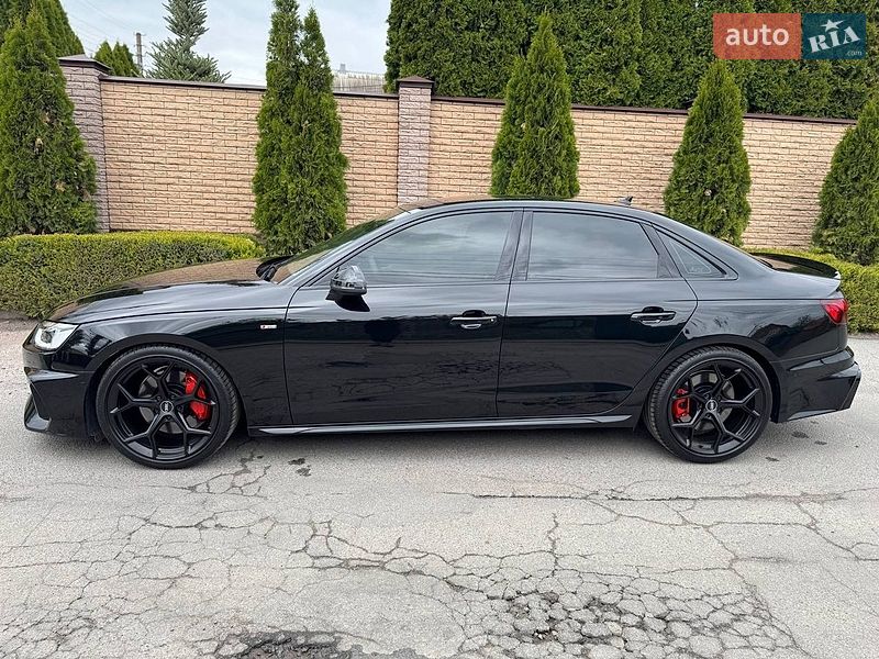 Седан Audi A4 2021 в Виннице