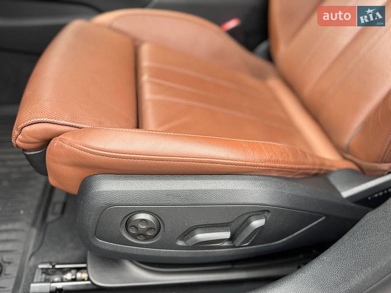 Седан Audi A4 2021 в Виннице