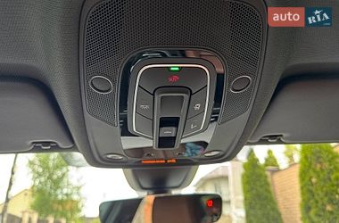 Седан Audi A4 2021 в Виннице