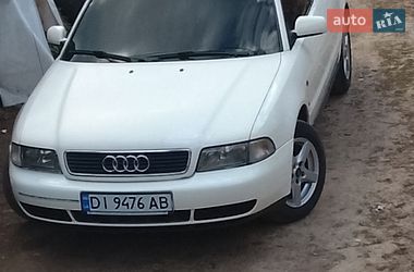 Універсал Audi A4 1999 в Ужгороді