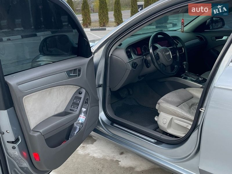 Седан Audi A4 2008 в Звягеле