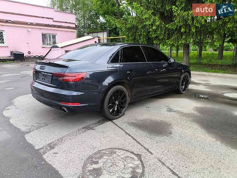 Седан Audi A4 2018 в Сумах