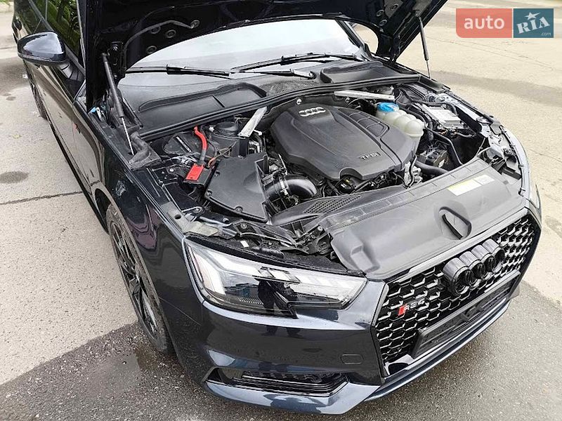 Седан Audi A4 2018 в Сумах