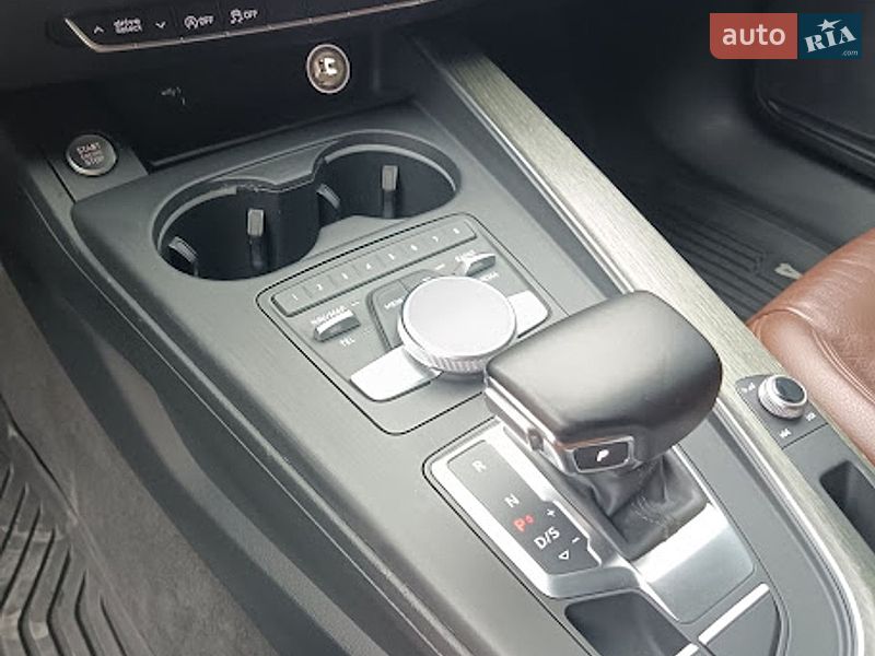 Седан Audi A4 2018 в Сумах