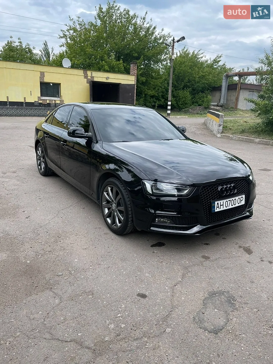 2013 Audi A4 - мініатюра 2
