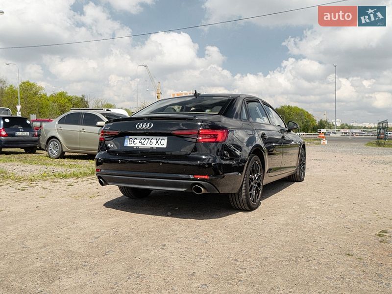 Седан Audi A4 2016 в Львове