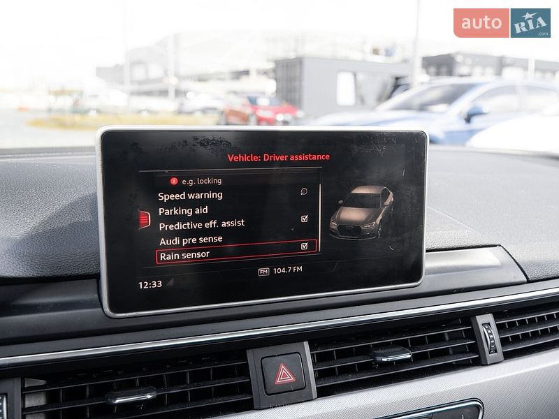 Седан Audi A4 2016 в Львове